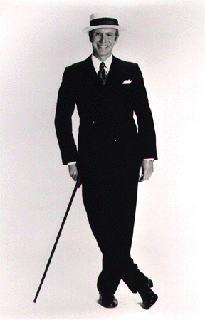 Gustav Vintas as Maurice Chevalier
